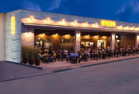 Casa Quintal Bueno! 5 Quartos Com Ar Split E Internet Ultra! Perto Do Melhor De Goiania! Marista Parques Areiao E Vaca Brava Hospital Premium Mater Dei Blue Fit Perdomo Goiania Shopping! Экстерьер фото