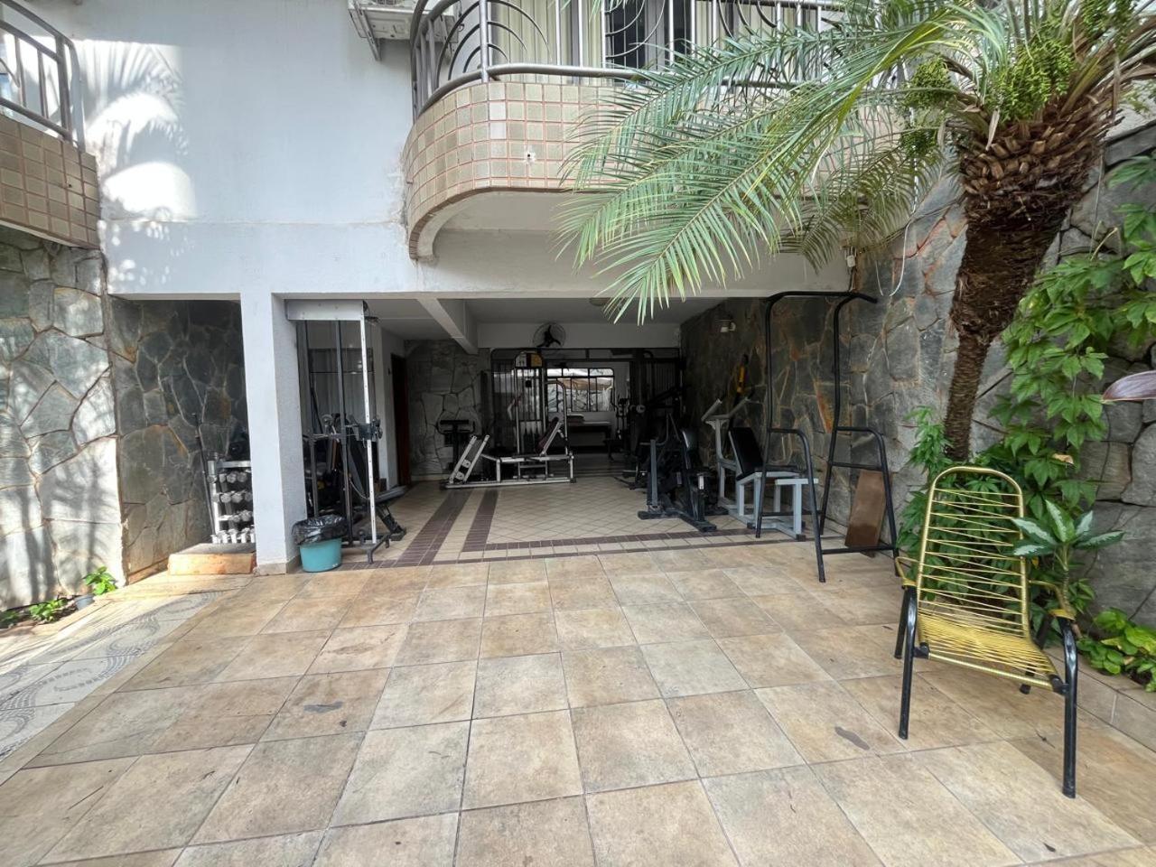 Casa Quintal Bueno! 5 Quartos Com Ar Split E Internet Ultra! Perto Do Melhor De Goiania! Marista Parques Areiao E Vaca Brava Hospital Premium Mater Dei Blue Fit Perdomo Goiania Shopping! Экстерьер фото