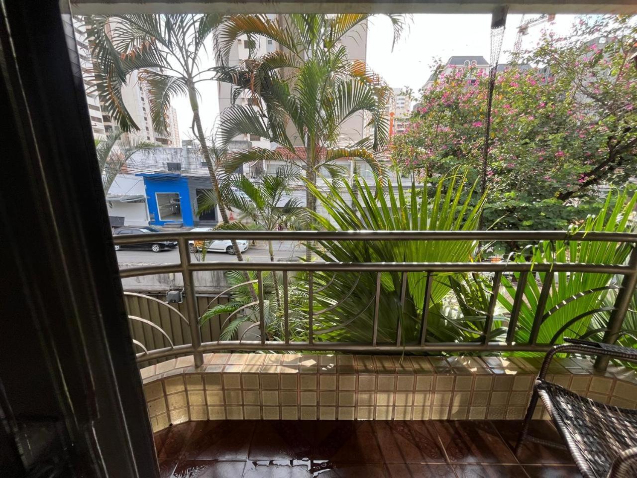 Casa Quintal Bueno! 5 Quartos Com Ar Split E Internet Ultra! Perto Do Melhor De Goiania! Marista Parques Areiao E Vaca Brava Hospital Premium Mater Dei Blue Fit Perdomo Goiania Shopping! Экстерьер фото